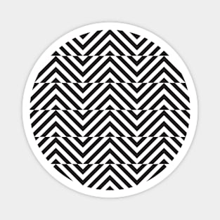 Black and white displaced chevron zigzag pattern Magnet